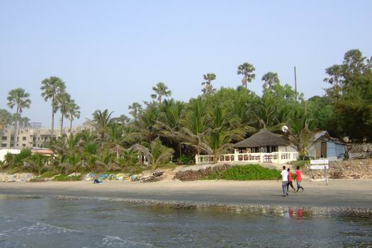 A view of our hotel, "Laybato", located in Fajara just 5 seconds walk from the beach, nice palm trees and nice chilly colas:-) The only downside we could find was the strong presence of the sex industry The Gambia unfortunately is well known for - especially middle age women buying sex from young boys. So guys if your wife wants to go to The Gambia with her female friends - then you already know the rest!